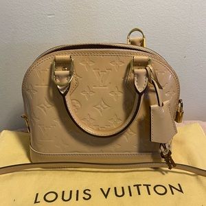 Louis Vuitton Alma BB pink